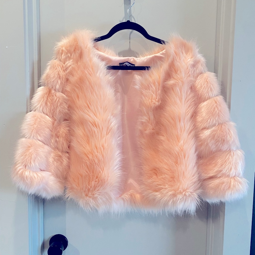 Short pink pho fur coat! Great for parties!
